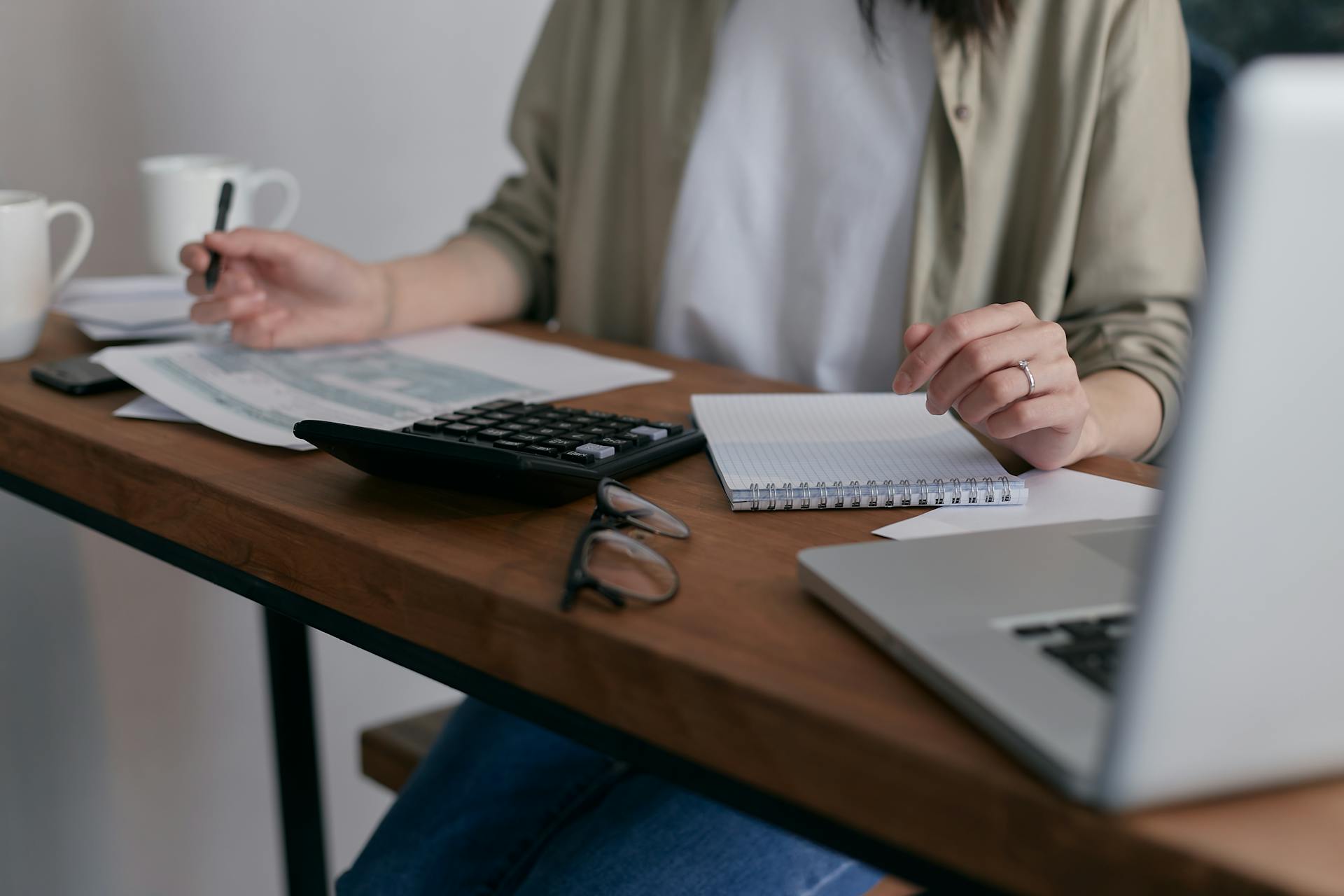 Financial planning and debt resolution - professional analysis and support